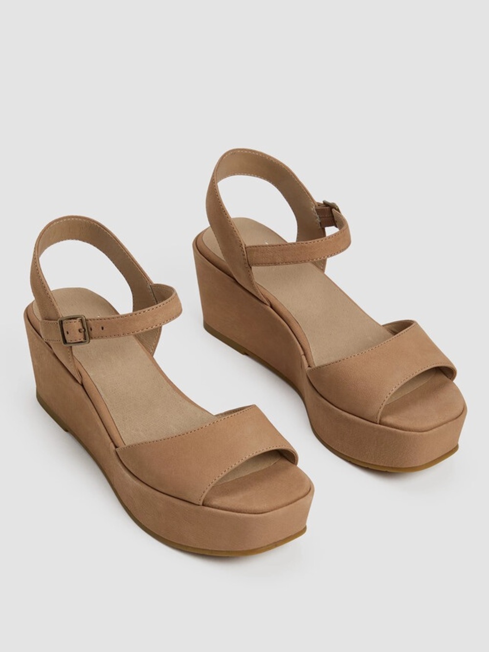 Eileen Fisher Mime Honey Tumbled Leather Platform Sandals Sz 6.5